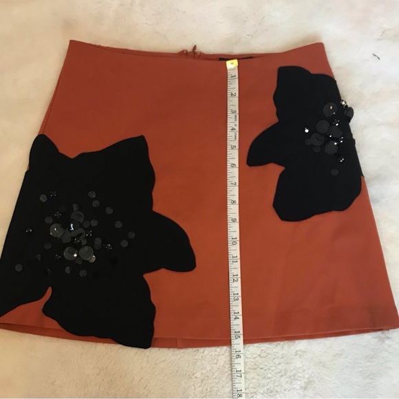 Maeve Orange Bold Appliqué Mini Skirt size Small - Picture 7 of 9